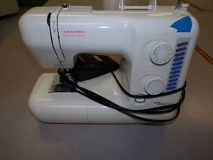 lot 5 image: Janome My Excel 4014 Sewing Machine