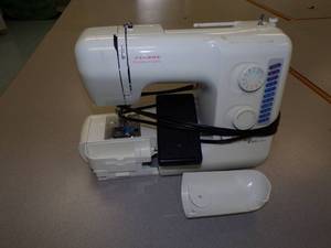 lot 6 image: Janome My Excel 4014 Sewing Machine