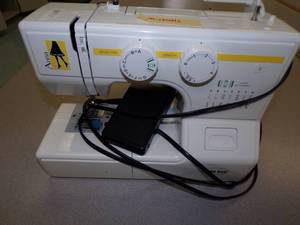 lot 15 image: Ana Baby Lock Sewing Machine
