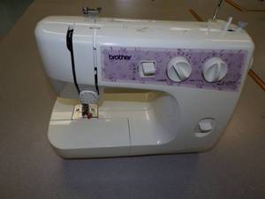lot 20 image: Brother LS 1717 Sewing Machine