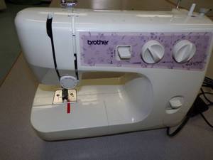 lot 24 image: Brother LS 1717 Sewing Machine