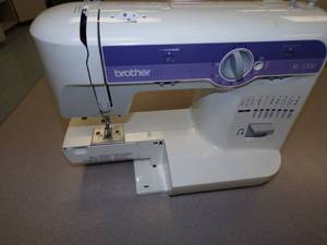 lot 28 image: Brother XL 5500 Sewing Machine