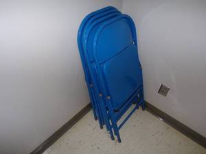 lot 50 image: 4 Blue Folding Chairs