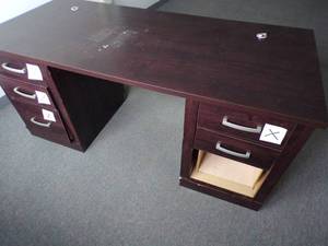 lot 54 image: Room 202 includes all contents
