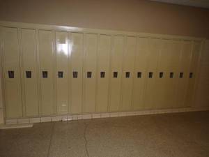 lot 80 image: Wall of Metal Student Lockers