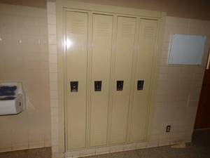 lot 82 image: Wall of Metal Student Lockers