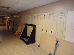 lot 91 image: Wall of Metal Student Lockers