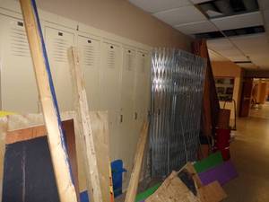 lot 95 image: Wall of Metal Student Lockers