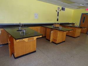 lot 96 image: Room 119 includes all contents