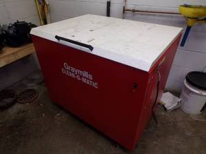 lot 104 image: Graymills Parts Washer