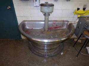 lot 113 image: Hand washing Station