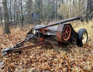 lot 42 image: Two Row Stalk Chopper
