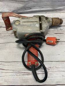 lot 1 image: Milwaukee 1660 12 Drill