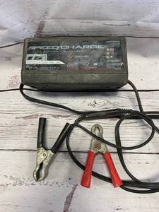 lot 37 image: Schumacher SEM1562A Battery Speed Charger