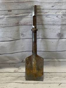 lot 39 image: Asphalt Chisel Cutter 5 Blade