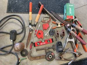 lot 40 image: Huge Lot of Hand Tools