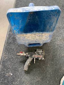 lot 47 image: Marshalltown Drywall Texture Hopper & Gun