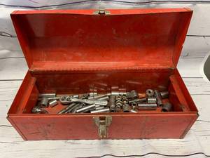 lot 77 image: Metal Tool Box with Ratchets & Sockets