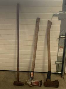 lot 97 image: 2 Axes & Maul