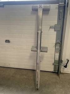 lot 98 image: Werner Ladder Jack AC10-20-02