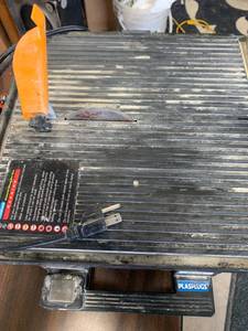 lot 99 image: Plasplugs Diamond Wheel Wet Saw