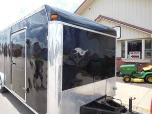 lot 13 image: 2000 united trailer enclosed 8x24 trailer