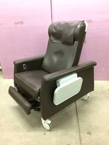 lot 9 image: WOW MSRP $3000 Winco With Dual Swingaway Arms (Easy Access For Wheelchair Patients) Carecliner Reclining Mobile Geri Chair With Heat & Massage - Great Working Condition Has Trays On Both Sides