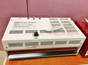 lot 41 image: Rennco Industrial Packaging Lift Seal Heat Sealer 18 Model LS18-120  Heats Up Quickly - Great Working Condition
