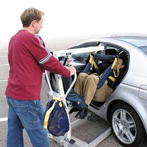 lot 50 image: WOW MSRP $5200&nbspMedcare Car Extractor BATTERY POWERED PATIENT LIFT 475LB CAPACITY - created to lift a patient out of any vehicle from a sitting or laying position - EXCELLENT WORKING CONDITION
