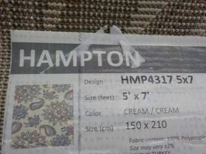 Hampton Tayse 5 ft x 7 ft Area Rug...