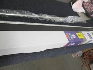 2 Drapery Rods, Outlet Strip, IV Ho...