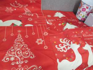 2 Sets of 6 Holiday Zip18x18 Throw ...