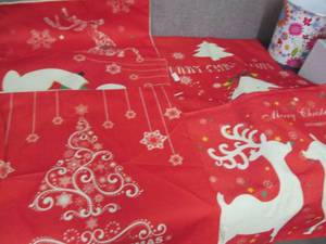 2 Sets of 6 Holiday Zip18x18 Throw ...