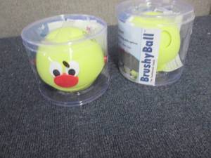 2 Brushy Ball Toothbrush Coach...