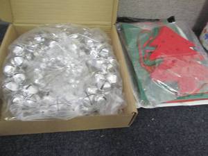 Jingle Bell Wreaths, 3pc Holiday Ba...