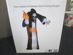 Airblown Giant Pointing Reaper...