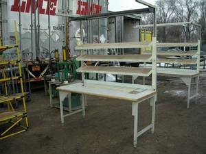 lot 51 image: Heavy Duty WorktableStation