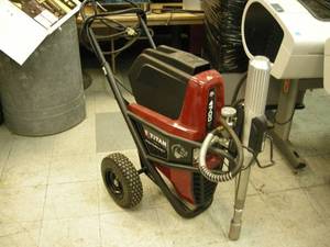 lot 69 image: Titan Beastmaster 4700T Electric Airless Paint Sprayer