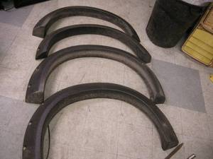 lot 102 image: Fender Flares