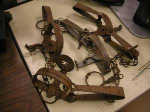 lot 117 image: Vintage Spring Traps