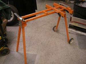 lot 135 image: Portable Folding Work Stand
