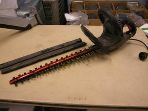 lot 197 image: Remington Electric Trimmer