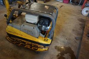 lot 16 image: Wacker Model BPU 3545 Reversible Vibratory Plate Packer