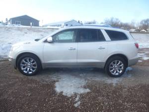 lot 1 image: 2012 Buick Enclave AWD