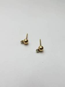 lot 34 image: 14K Gold Stud Earrings