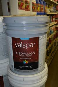 lot 1303 image: 5 Gallon Valspar Medallion Paint & Primer  Flat Exterior