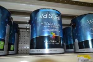 lot 1477 image: 1 Gallon Valspar Medallion Paint & Primer, Interior  Flat, 1400 White