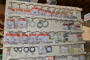lot 2844 image: Huge Inventory of Conduit Locknuts, Bushings, Clamps and More
