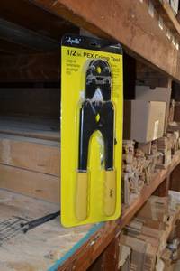 lot 2859 image: Appollo 12 PEX Crimper Tool