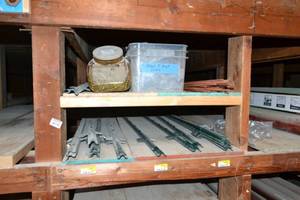 lot 2920 image: Lot of Steel Posts and Clips